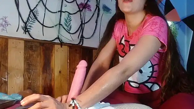 DaMikaela  online show from October 21, 2025, 7:24 pm