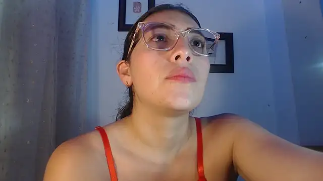 DaMikaela  online show from March 1, 2025, 7:04 pm