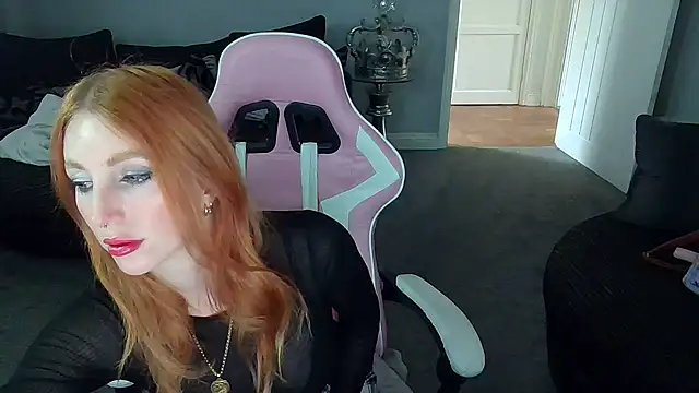 Red firesquirt online show from October 15, 2025, 10:45 am