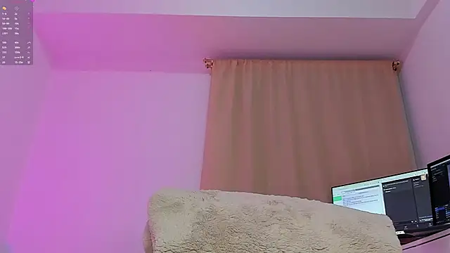 soyamandaa  online show from November 4, 2025, 1:31 am