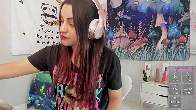 Snapshot of LovelyAzucena chatting on March 6, 2025, 2:51 pm LovelyAzucena online show from March 6, 2025, 2:51 pm