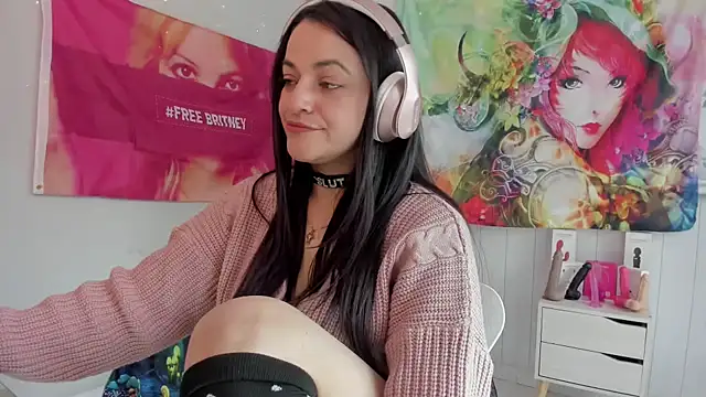 Snapshot of LovelyAzucena chatting on October 3, 2025, 3:02 pm LovelyAzucena online show from October 3, 2025, 3:02 pm