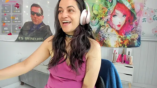 Snapshot of LovelyAzucena chatting on November 3, 2025, 3:04 pm LovelyAzucena online show from November 3, 2025, 3:04 pm