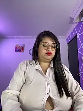 MiiaaJoness online show from December 17, 2025, 2:44 pm