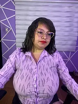 MiiaaJoness online show from July 28, 2026, 6:20 pm
