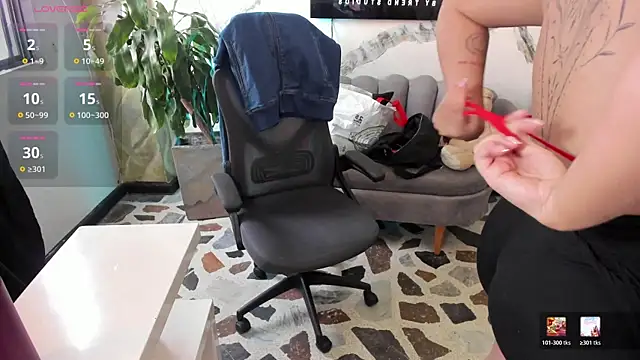 Snapshot of CelesteBrucee chatting on February 19, 2026, 9:23 pm CelesteBrucee online show from February 19, 2026, 9:23 pm