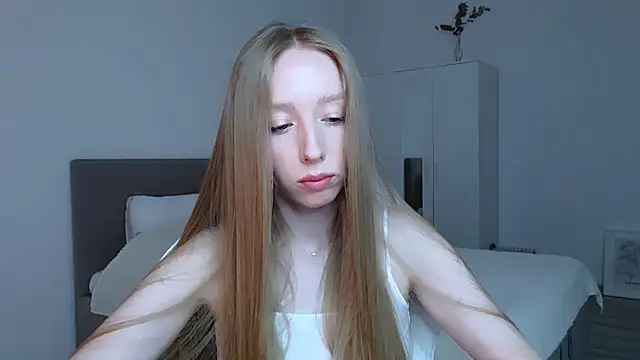 Luna insniity online show from October 21, 2025, 8:08 pm