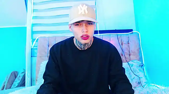 Snapshot of _justinmoon2 chatting on March 22, 2025, 3:30 am justinmoon2 online show from March 22, 2025, 3:30 am