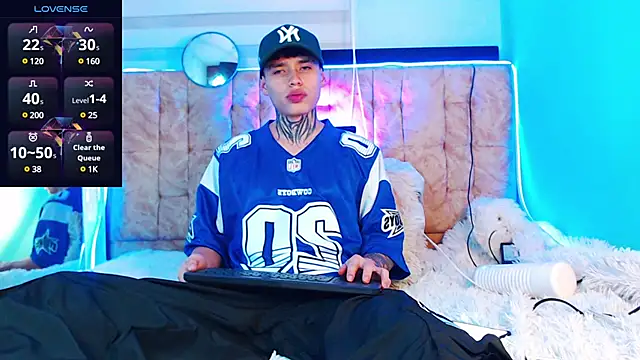 Snapshot of _justinmoon2 chatting on March 16, 2025, 7:37 am justinmoon2 online show from March 16, 2025, 7:37 am