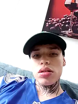 Snapshot of _justinmoon2 chatting on February 25, 2025, 10:20 pm justinmoon2 online show from February 25, 2025, 10:20 pm