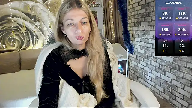 Snapshot of Eva_Melow chatting on January 17, 2026, 6:33 pm Eva Melow online show from January 17, 2026, 6:33 pm