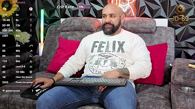 JD-69 online show from October 6, 2025, 7:14 pm