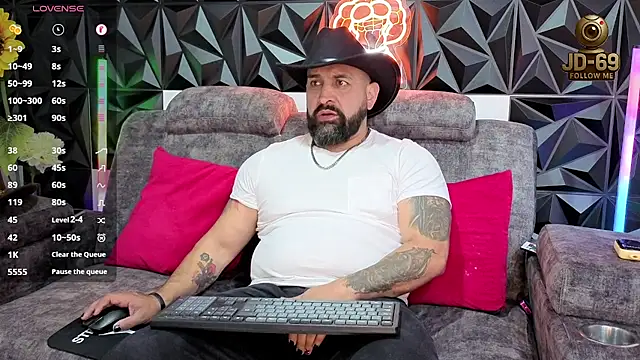 JD-69 online show from October 8, 2025, 7:14 pm