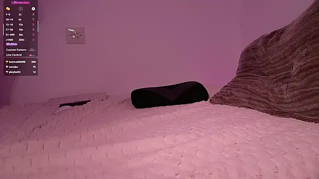 mrj99219 online show from February 8, 2026, 9:29 am