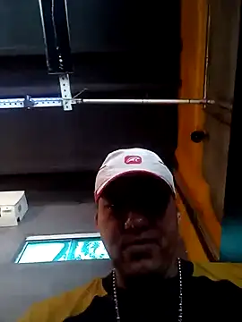 Snapshot of will1980 chatting on February 13, 2026, 4:51 pm will1980 online show from February 13, 2026, 4:51 pm