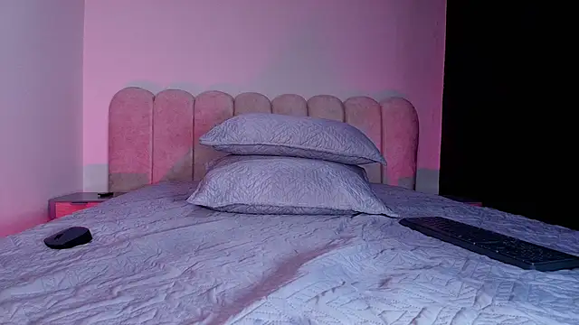 lucyy gray online show from November 15, 2025, 3:10 am