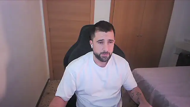 alex877x online show from December 14, 2025, 12:55 pm