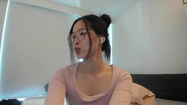 secretgirlfriendxo online show from June 2, 2026, 10:21 pm