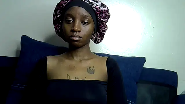 Snapshot of Enkarxx chatting on February 12, 2026, 12:10 am Enkarxx online show from February 12, 2026, 12:10 am