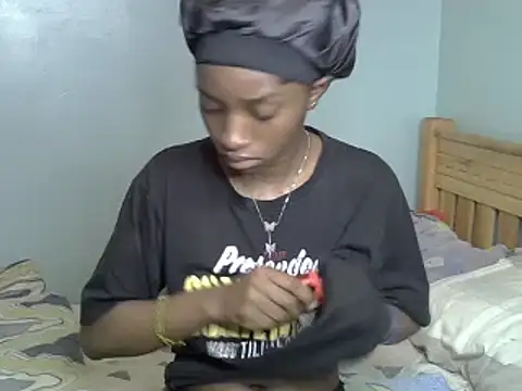 Snapshot of Enkarxx chatting on February 16, 2025, 10:10 am Enkarxx online show from February 16, 2025, 10:10 am