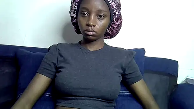 Snapshot of Enkarxx chatting on February 10, 2026, 9:14 pm Enkarxx online show from February 10, 2026, 9:14 pm