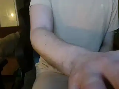 Snapshot of Str8boyy chatting on December 15, 2024, 6:15 pm Str8boyy online show from December 15, 2024, 6:15 pm