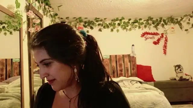 azahar  ziiz online show from November 24, 2025, 8:53 pm