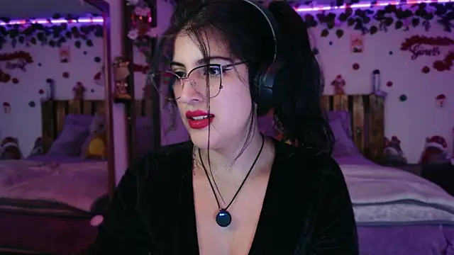 Snapshot of azahar__ziiz chatting on December 21, 2025, 8:09 pm azahar ziiz online show from December 21, 2025, 8:09 pm