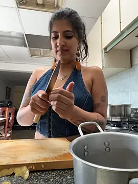 Snapshot of azahar__ziiz chatting on February 11, 2026, 4:07 pm azahar ziiz online show from February 11, 2026, 4:07 pm