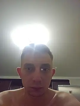 Snapshot of batonzik chatting on November 28, 2025, 9:37 pm batonzik online show from November 28, 2025, 9:37 pm