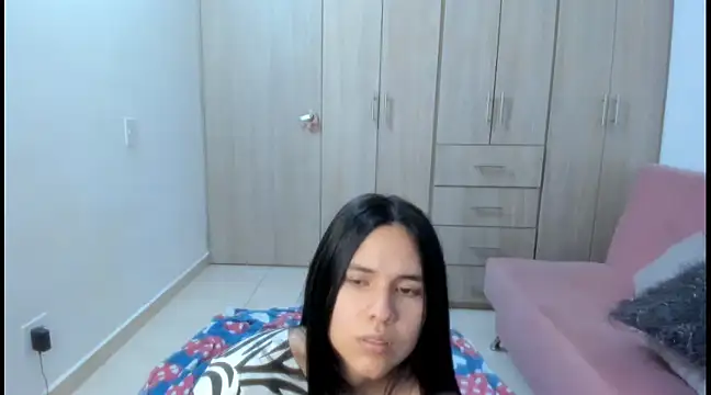 Snapshot of Hana_Zurah chatting on March 1, 2025, 11:58 pm Hana Zurah online show from March 1, 2025, 11:58 pm