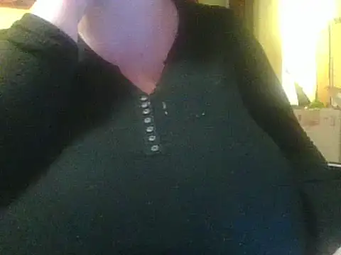 Snapshot of Nataliesbestjuggs chatting on December 6, 2024, 9:51 pm Nataliesbestjuggs online show from December 6, 2024, 9:51 pm