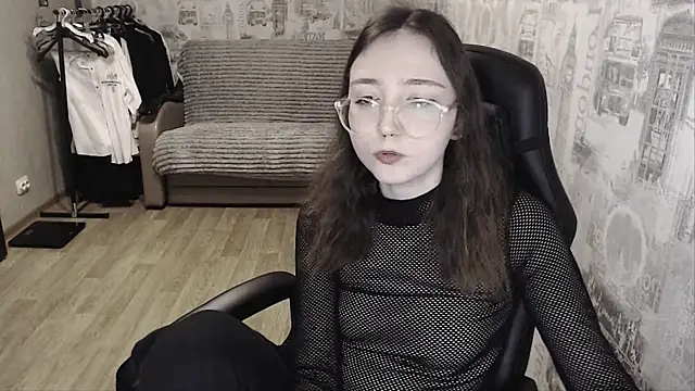 AmeliaKamishiro online show from January 19, 2025, 6:10 pm