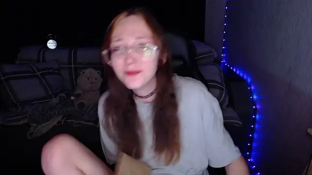 AmeliaKamishiro online show from October 15, 2025, 9:01 pm