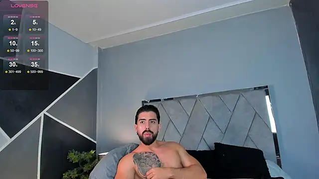 Snapshot of Markbrown chatting on October 30, 2025, 9:11 pm Markbrown online show from October 30, 2025, 9:11 pm