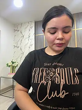 Snapshot of IsabellaAllen chatting on July 5, 2026, 8:48 pm IsabellaAllen online show from July 5, 2026, 8:48 pm