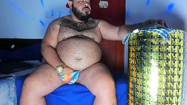 Snapshot of Latino_bigcock chatting on March 1, 2026, 3:56 pm Latino bigcock online show from March 1, 2026, 3:56 pm