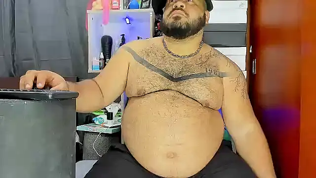 Latino bigcock online show from March 6, 2025, 1:37 am