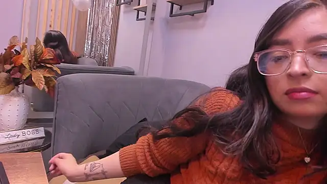 Snapshot of Eva_Macalliter chatting on December 18, 2025, 3:22 am Eva Macalliter online show from December 18, 2025, 3:22 am