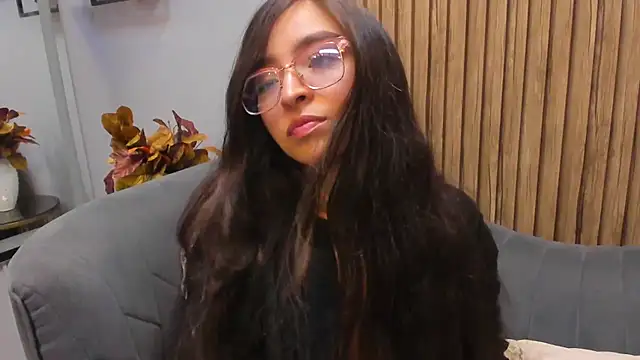 Snapshot of Eva_Macalliter chatting on March 14, 2025, 4:21 am Eva Macalliter online show from March 14, 2025, 4:21 am