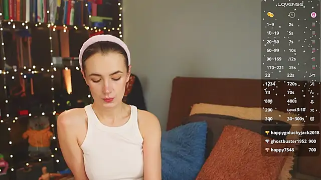 Snapshot of bananya_kitty chatting on December 16, 2025, 9:13 am bananya kitty online show from December 16, 2025, 9:13 am