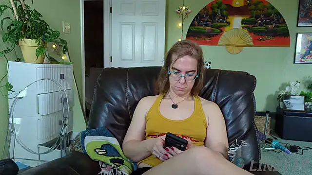 Linzy 19 online show from September 16, 2025, 3:35 pm