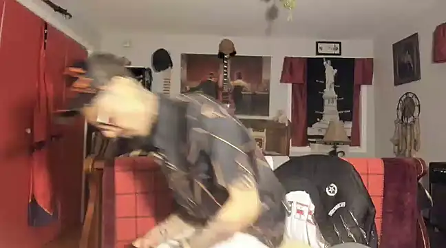 RoosterWabbit online show from February 26, 2025, 5:35 am