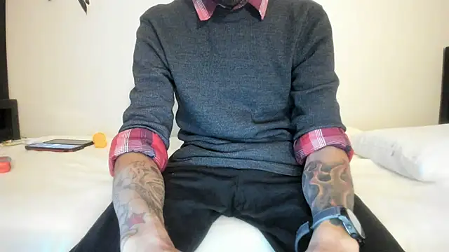 RoosterWabbit online show from October 4, 2025, 8:43 pm