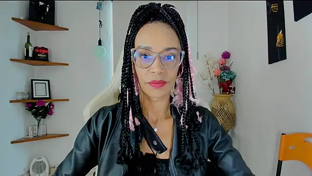 Snapshot of ScarlettMalbec chatting on January 11, 2025, 10:40 pm ScarlettMalbec online show from January 11, 2025, 10:40 pm