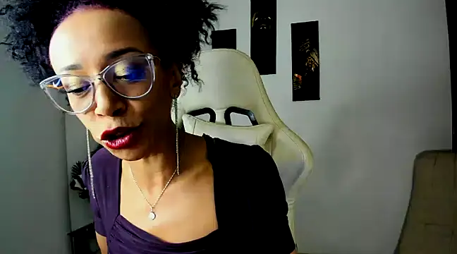 Snapshot of ScarlettMalbec chatting on March 23, 2025, 12:26 am ScarlettMalbec online show from March 23, 2025, 12:26 am