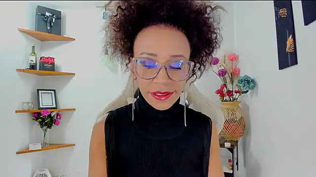 Snapshot of ScarlettMalbec chatting on January 8, 2025, 7:34 pm ScarlettMalbec online show from January 8, 2025, 7:34 pm
