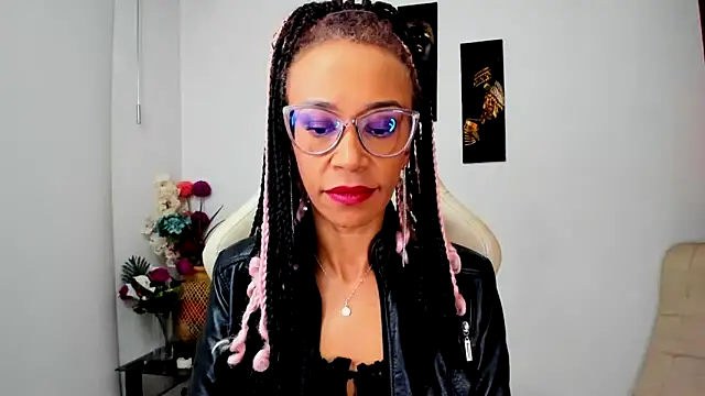 Snapshot of ScarlettMalbec chatting on March 15, 2025, 12:15 am ScarlettMalbec online show from March 15, 2025, 12:15 am