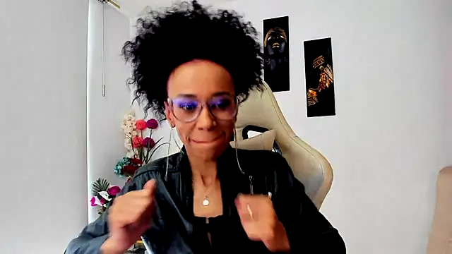Snapshot of ScarlettMalbec chatting on March 20, 2025, 9:02 pm ScarlettMalbec online show from March 20, 2025, 9:02 pm