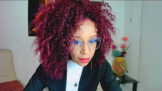 Snapshot of ScarlettMalbec chatting on October 10, 2025, 10:54 pm ScarlettMalbec online show from October 10, 2025, 10:54 pm